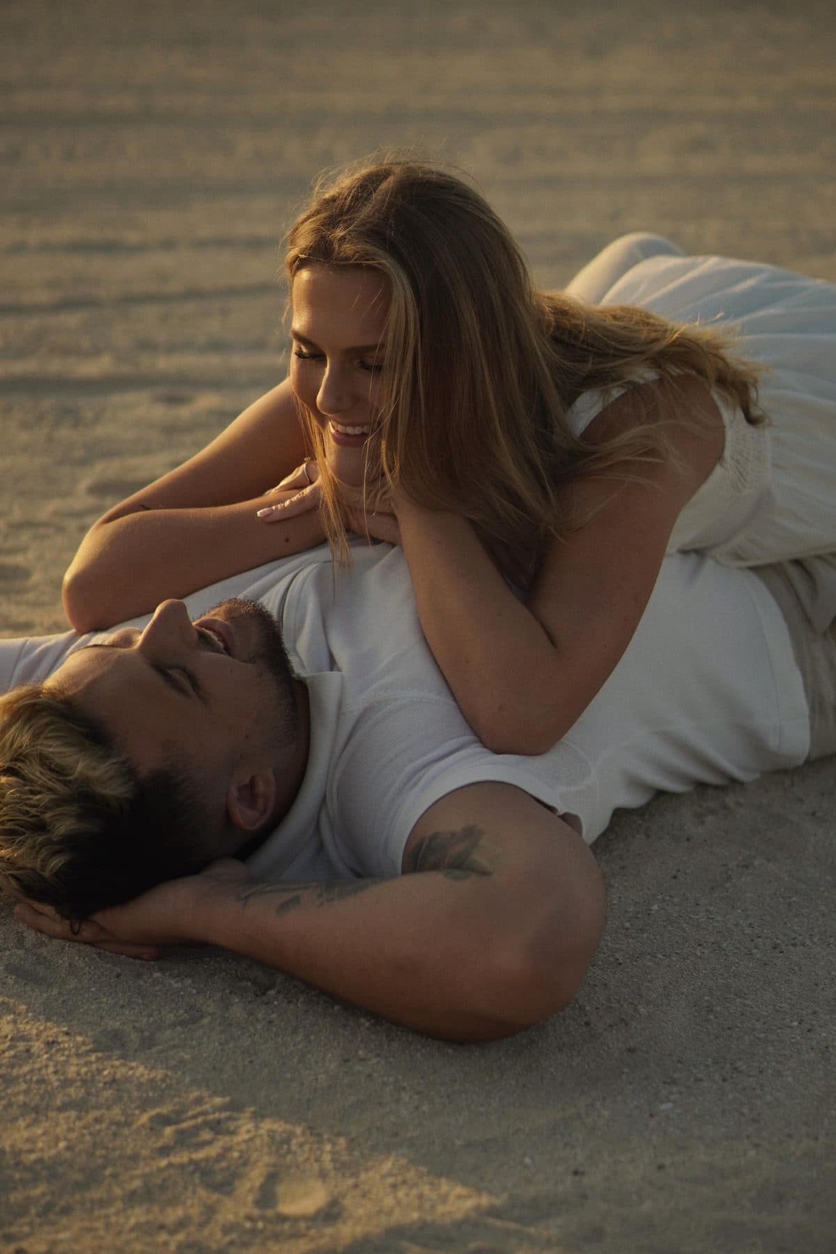 Kaan und Lia beim Spaziergang