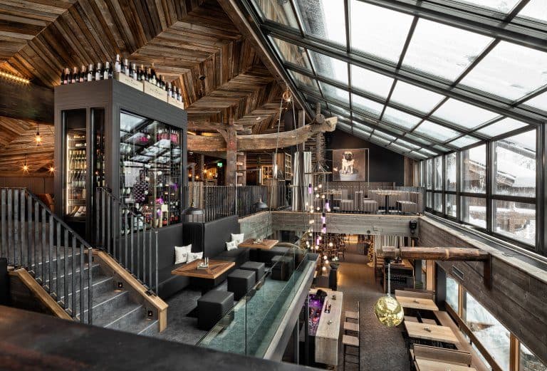 Glasfront der Tom Almhütte